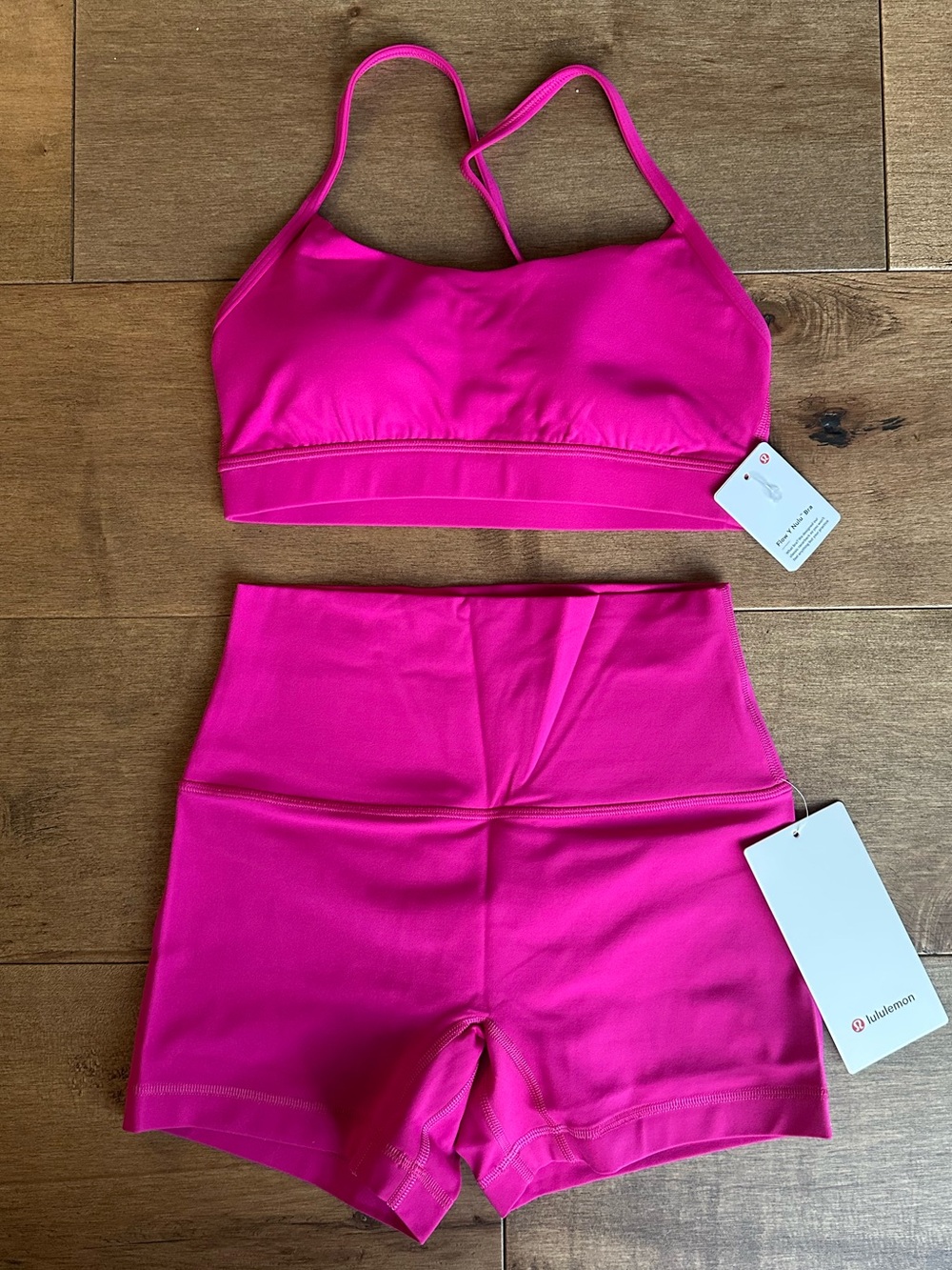 Lululemon Flow Y Bra & Align No Line HR Short 4” Matching Set Pink Flare Sz 6